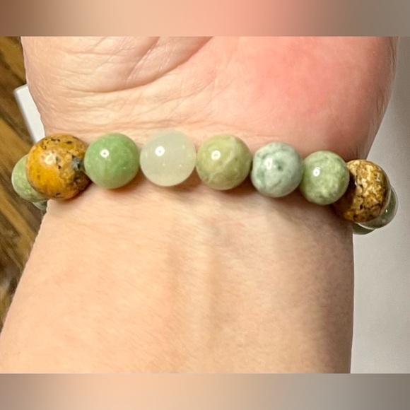 Gemstone elastic bead bracelet, quartz, emerald jewelry - Picture 4 of 7